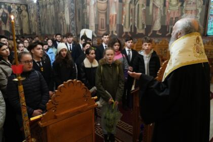 Olimpiada interdisciplinară „Cultură şi spiritualitate românească“ în Arhiepiscopia Dunării de Jos – fotografia 10