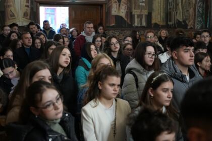 Olimpiada interdisciplinară „Cultură şi spiritualitate românească“ în Arhiepiscopia Dunării de Jos – fotografia 15