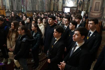 Olimpiada interdisciplinară „Cultură şi spiritualitate românească“ în Arhiepiscopia Dunării de Jos – fotografia 24