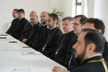 Continuarea lucrărilor întrunirii Colegiului Decanilor Facultăților de Teologie din Patriarhia Română – fotografia 10