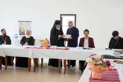 Continuarea lucrărilor întrunirii Colegiului Decanilor Facultăților de Teologie din Patriarhia Română – fotografia 22
