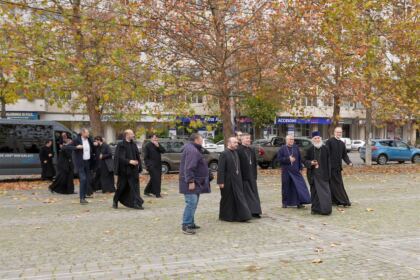 Continuarea lucrărilor întrunirii Colegiului Decanilor Facultăților de Teologie din Patriarhia Română – fotografia 31