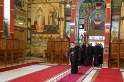 Continuarea lucrărilor întrunirii Colegiului Decanilor Facultăților de Teologie din Patriarhia Română – fotografia 32