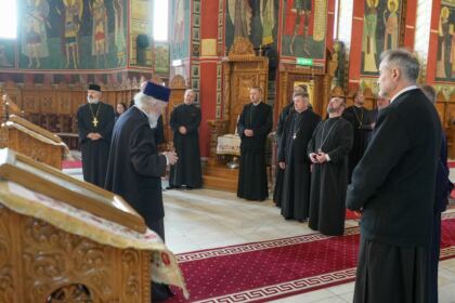 Continuarea lucrărilor întrunirii Colegiului Decanilor Facultăților de Teologie din Patriarhia Română – fotografia 33