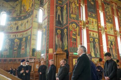 Continuarea lucrărilor întrunirii Colegiului Decanilor Facultăților de Teologie din Patriarhia Română – fotografia 35