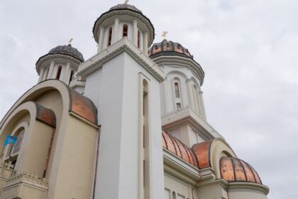 Continuarea lucrărilor întrunirii Colegiului Decanilor Facultăților de Teologie din Patriarhia Română – fotografia 38