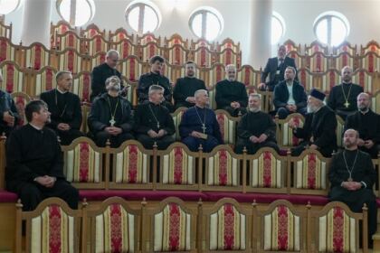 Continuarea lucrărilor întrunirii Colegiului Decanilor Facultăților de Teologie din Patriarhia Română – fotografia 40
