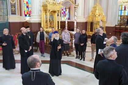Continuarea lucrărilor întrunirii Colegiului Decanilor Facultăților de Teologie din Patriarhia Română – fotografia 52