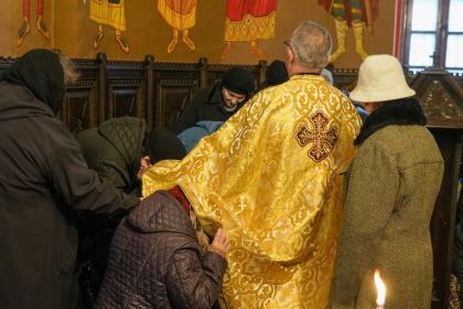 Rugăciune şi binecuvântare pentru bolnavii din Spitalul Judeţean „Sf. Ap. Andrei” din Galaţi – fotografia 6