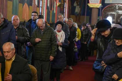 Rugăciune şi binecuvântare pentru bolnavii din Spitalul Judeţean „Sf. Ap. Andrei” din Galaţi – fotografia 16