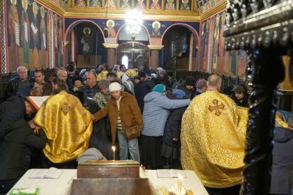Rugăciune şi binecuvântare pentru bolnavii din Spitalul Judeţean „Sf. Ap. Andrei” din Galaţi – fotografia 20