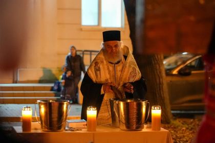 Căminele Universităţii „Dunărea de Jos” din Galaţi au fost binecuvântate – fotografia 9
