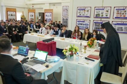 Simpozion interseminarial şi expoziţie la Muzeul eparhial din Galaţi – fotografia 50
