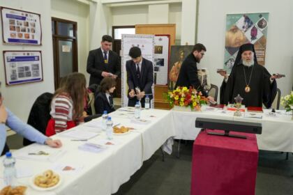 Simpozion interseminarial şi expoziţie la Muzeul eparhial din Galaţi – fotografia 54