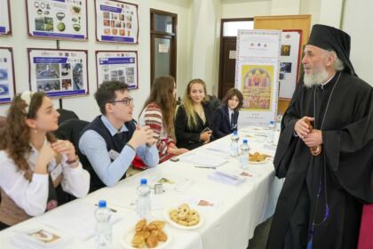 Simpozion interseminarial şi expoziţie la Muzeul eparhial din Galaţi – fotografia 61
