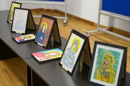 Ediţia a IV-a a expoziţiei de icoane „Apostolat la Dunărea de Jos“ – fotografia 11