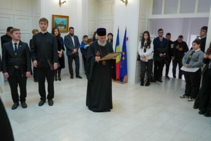 Ediţia a IV-a a expoziţiei de icoane „Apostolat la Dunărea de Jos“ – fotografia 24