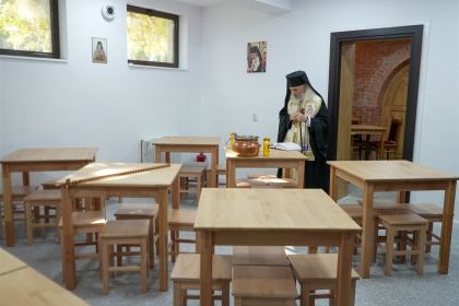 Binecuvântarea lucrăilor de reamenajare la Cantina „Sf. Nicolae şi Sf. Ioan Gură de Aur” a Centrului eparhial – fotografia 5