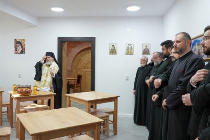 Binecuvântarea lucrăilor de reamenajare la Cantina „Sf. Nicolae şi Sf. Ioan Gură de Aur” a Centrului eparhial – fotografia 8