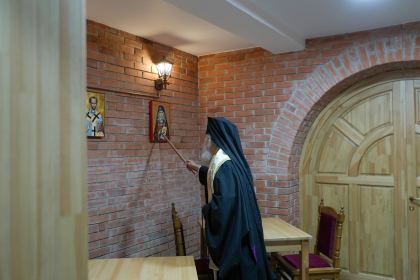 Binecuvântarea lucrăilor de reamenajare la Cantina „Sf. Nicolae şi Sf. Ioan Gură de Aur” a Centrului eparhial – fotografia 25