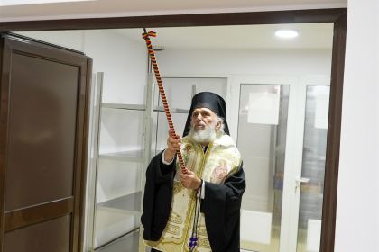 Binecuvântarea lucrăilor de reamenajare la Cantina „Sf. Nicolae şi Sf. Ioan Gură de Aur” a Centrului eparhial – fotografia 40