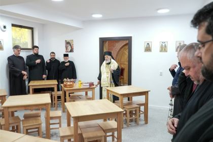 Binecuvântarea lucrăilor de reamenajare la Cantina „Sf. Nicolae şi Sf. Ioan Gură de Aur” a Centrului eparhial – fotografia 41