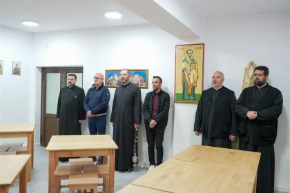 Binecuvântarea lucrăilor de reamenajare la Cantina „Sf. Nicolae şi Sf. Ioan Gură de Aur” a Centrului eparhial – fotografia 42