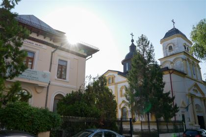 Sprijin din partea Bisericii la început de an şcolar pentru 3300 de copii din judeţele Galaţi şi Brăila – fotografia 1