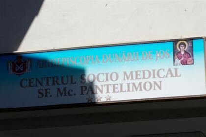 Activităţi cu tinerii la Aşezământul „Sf. M. Mc. Pantelimon” – Lacu Sărat – fotografia 4