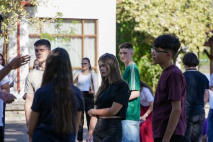 Activităţi cu tinerii la Aşezământul „Sf. M. Mc. Pantelimon” – Lacu Sărat – fotografia 15