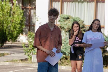 Activităţi cu tinerii la Aşezământul „Sf. M. Mc. Pantelimon” – Lacu Sărat – fotografia 16