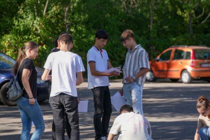 Activităţi cu tinerii la Aşezământul „Sf. M. Mc. Pantelimon” – Lacu Sărat – fotografia 20