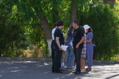Activităţi cu tinerii la Aşezământul „Sf. M. Mc. Pantelimon” – Lacu Sărat – fotografia 31