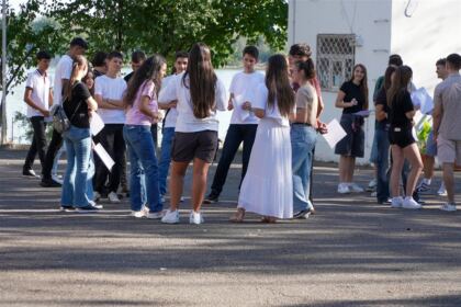 Activităţi cu tinerii la Aşezământul „Sf. M. Mc. Pantelimon” – Lacu Sărat – fotografia 44