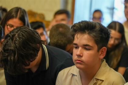 Activităţi cu tinerii la Aşezământul „Sf. M. Mc. Pantelimon” – Lacu Sărat – fotografia 52