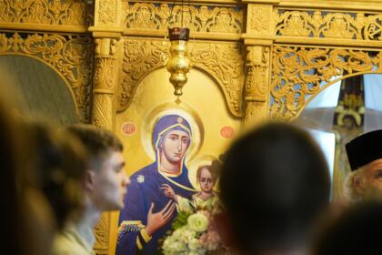 Activităţi cu tinerii la Aşezământul „Sf. M. Mc. Pantelimon” – Lacu Sărat – fotografia 61