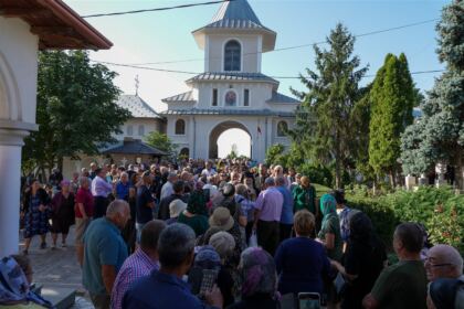 Hramul Mănăstirii „Naşterea Maicii Domnului” – Cudalbi – fotografia 13