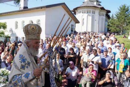 Hramul Mănăstirii „Naşterea Maicii Domnului” – Cudalbi – fotografia 46