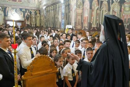 Binecuvântare pentru un nou an şcolar la Seminarul Teologic „Sf. Andrei” – fotografia 35