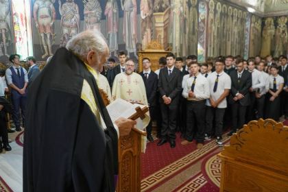 Binecuvântare pentru un nou an şcolar la Seminarul Teologic „Sf. Andrei” – fotografia 48