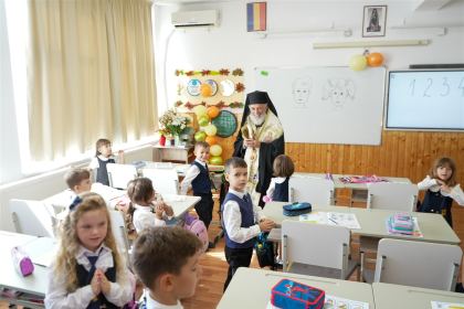 Binecuvântare pentru un nou an şcolar la Seminarul Teologic „Sf. Andrei” – fotografia 76