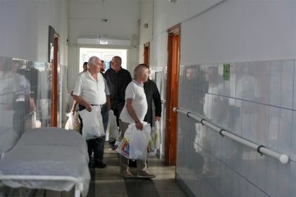 Daruri pentru 20 de copii orfani şi 80 de bolnavi, la Brăila – fotografia 29