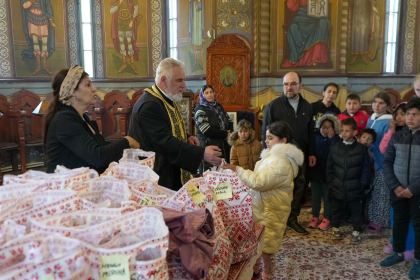 Programul eparhial „Ne înnoim de Sfintele Paşti“ a fost implementat cu succes şi în protopopiatul Tecuci – fotografia 15