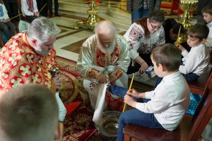 Rânduiala spălării picioarelor la Catedrala Arhiepiscopală din Galaţi – fotografia 36