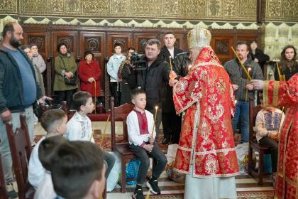 Rânduiala spălării picioarelor la Catedrala Arhiepiscopală din Galaţi – fotografia 45
