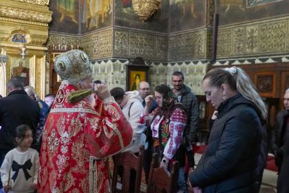 Rânduiala spălării picioarelor la Catedrala Arhiepiscopală din Galaţi – fotografia 51