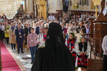 Festivitatea de premiere a elevilor olimpici la Religie – fotografia 37