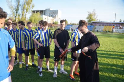 Ediţia a XI-a a Campionatului şcolar de fotbal „Tinereţe şi credinţă” – fotografia 24
