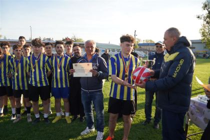 Ediţia a XI-a a Campionatului şcolar de fotbal „Tinereţe şi credinţă” – fotografia 25