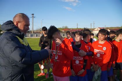 Ediţia a XI-a a Campionatului şcolar de fotbal „Tinereţe şi credinţă” – fotografia 28
